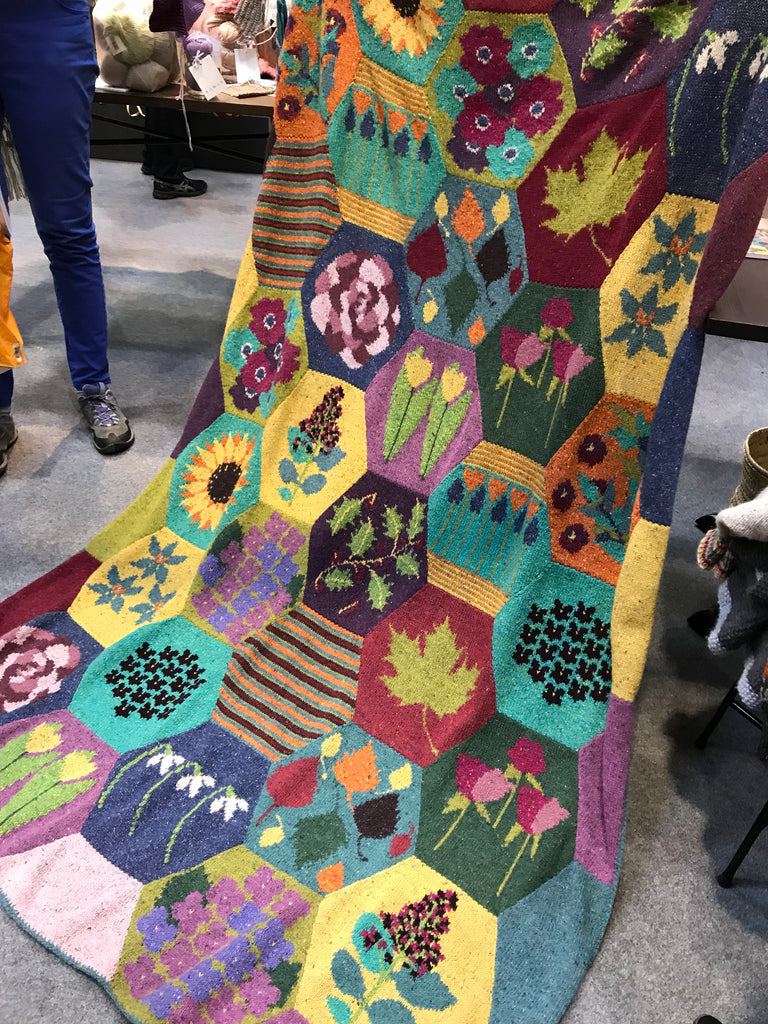 A Story in Yarn by Dee Hardwicke - Craftyangel