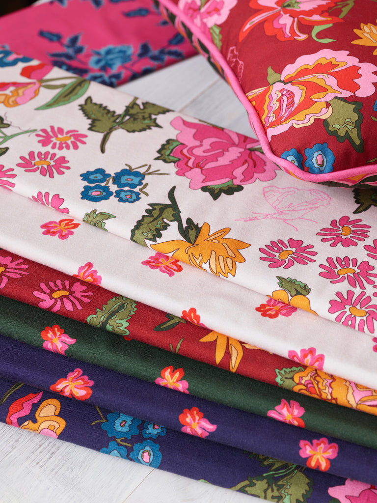 Nordic Garden Dream - Stauder - Red (Floral with butterflies) - Craftyangel