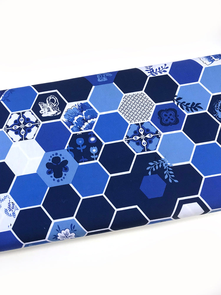 In Blue - Hexiesis Lazuli - Craftyangel