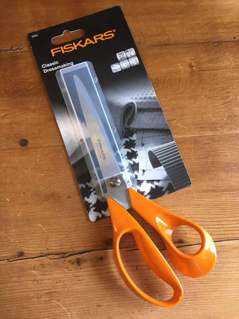 Classic Sewing Scissors 13 cm - Fiskars @ RoyalDesign
